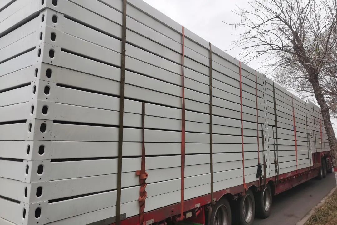 疫情就是命令,洁净板材厂家宏鑫源紧急驰援多地方舱医院建设(图1) 疫情就是命令,洁净板材厂家宏鑫源紧急驰援多地方舱医院建设(图1)